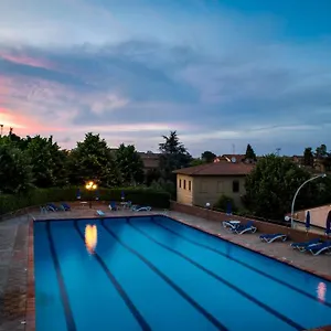 Hotel Di, Murlo